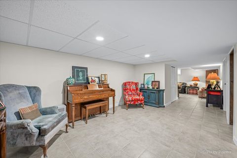 Tiny photo for 6N477 Salina Avenue, St. Charles, IL 60174 (MLS # 12673341)