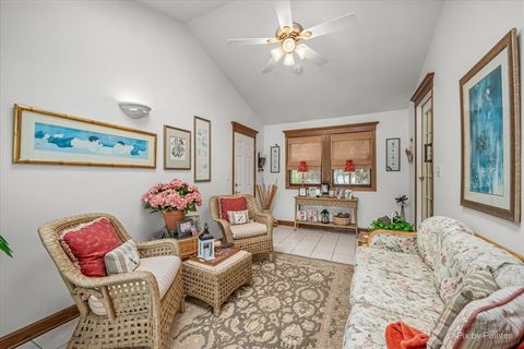 Tiny photo for 6N477 Salina Avenue, St. Charles, IL 60174 (MLS # 12673341)
