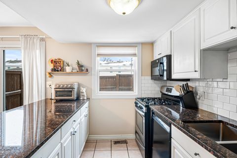 Tiny photo for 1938 Huntington Boulevard, Hoffman Estates, IL 60169 (MLS # 12546618)