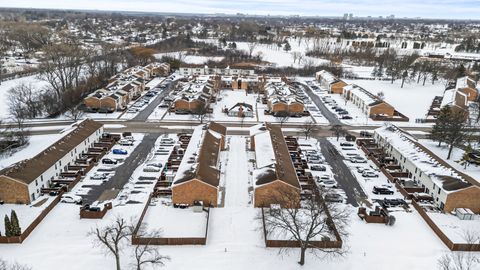 Tiny photo for 1938 Huntington Boulevard, Hoffman Estates, IL 60169 (MLS # 12546618)