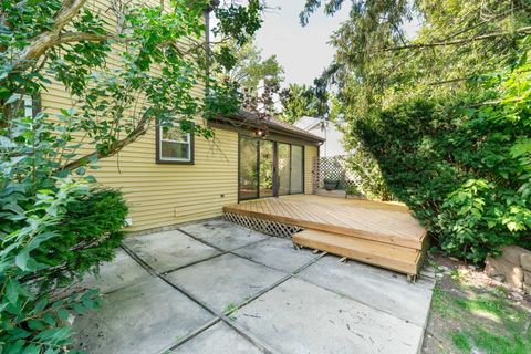 Tiny photo for 887 Saybrook Lane, Buffalo Grove, IL 60089 (MLS # 12503433)