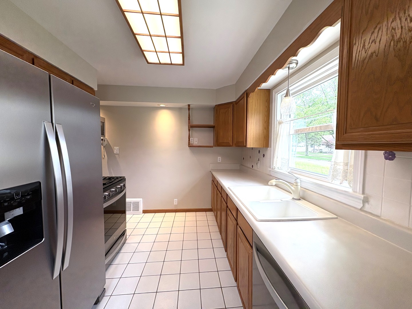 1234 Hickory Road