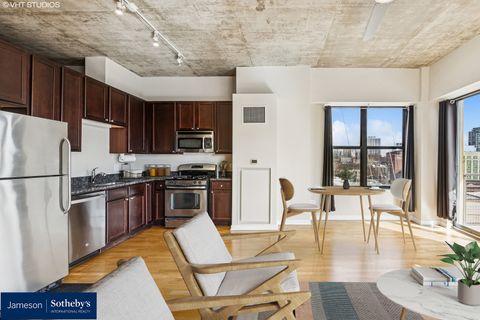 Tiny photo for 1122 W Catalpa Avenue #705, Chicago, IL 60640 (MLS # 12371318)