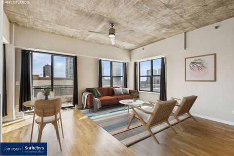 Tiny photo for 1122 W Catalpa Avenue #705, Chicago, IL 60640 (MLS # 12371318)