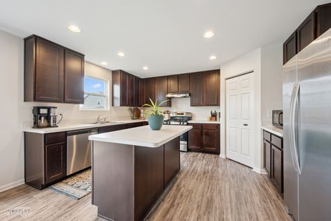 Tiny photo for 1024 Daniel Street, Plano, IL 60545 (MLS # 12419894)