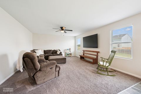 Tiny photo for 1024 Daniel Street, Plano, IL 60545 (MLS # 12419894)