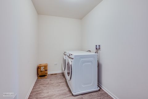 Tiny photo for 1024 Daniel Street, Plano, IL 60545 (MLS # 12419894)