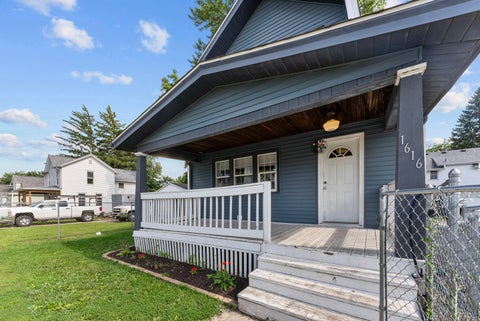 Tiny photo for 1616 25th Avenue, Moline, IL 61265 (MLS # 12689199)