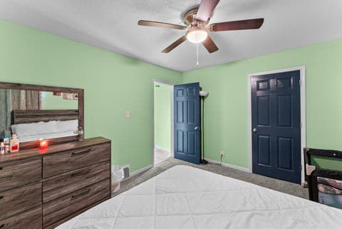 Tiny photo for 1616 25th Avenue, Moline, IL 61265 (MLS # 12689199)