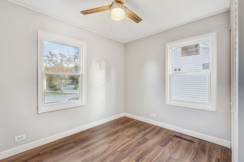 Tiny photo for 8 Timber Trail, Streamwood, IL 60107 (MLS # 12514355)