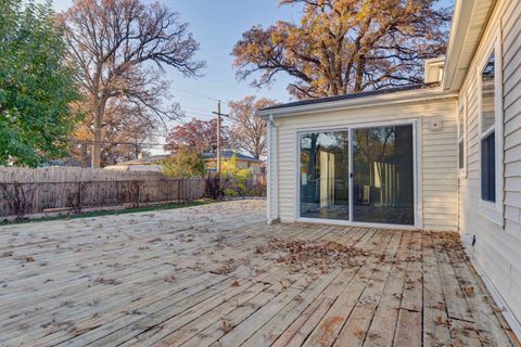 Tiny photo for 8 Timber Trail, Streamwood, IL 60107 (MLS # 12514355)