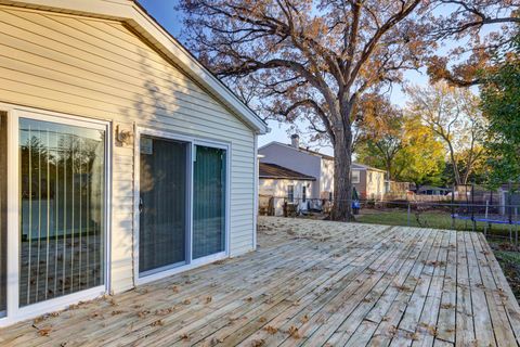 Tiny photo for 8 Timber Trail, Streamwood, IL 60107 (MLS # 12514355)