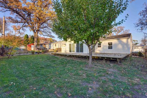 Tiny photo for 8 Timber Trail, Streamwood, IL 60107 (MLS # 12514355)