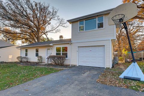 Tiny photo for 8 Timber Trail, Streamwood, IL 60107 (MLS # 12514355)