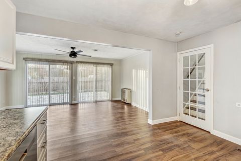 Tiny photo for 8 Timber Trail, Streamwood, IL 60107 (MLS # 12514355)