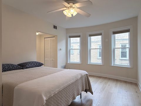 Tiny photo for 4240 N Clarendon Avenue #404N, Chicago, IL 60613 (MLS # 12676026)