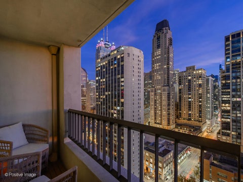 Tiny photo for 1030 N STATE Street #25J, Chicago, IL 60610 (MLS # 12674944)