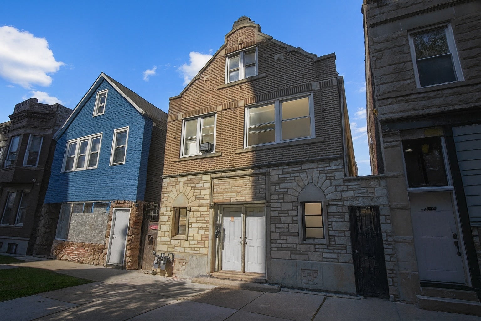 1718 W 48th Street