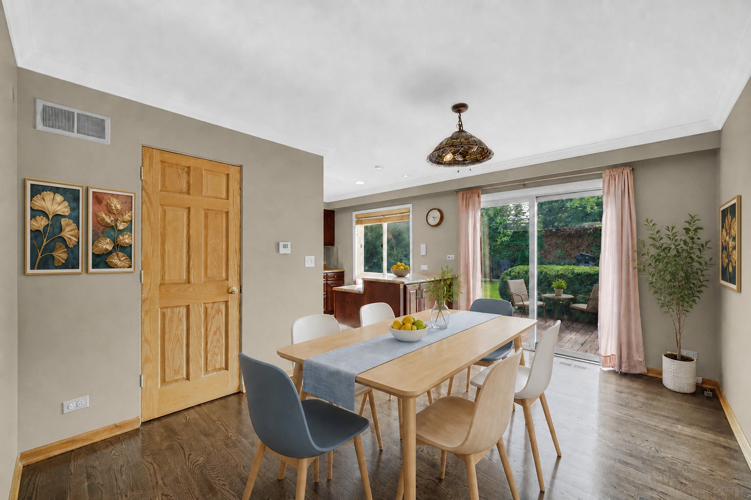 662 Carriage Hill Drive