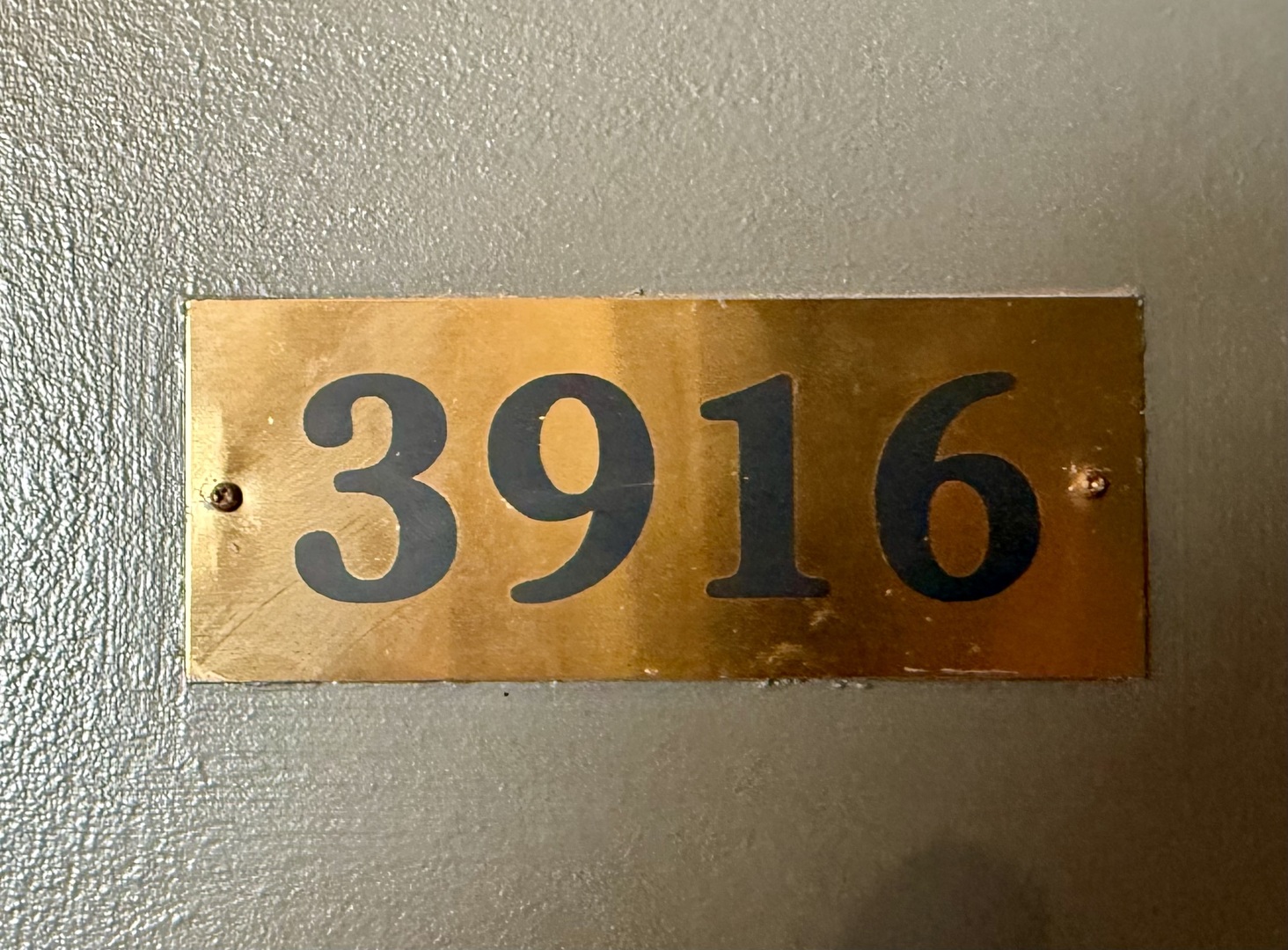 655 W Irving Park Road 3916