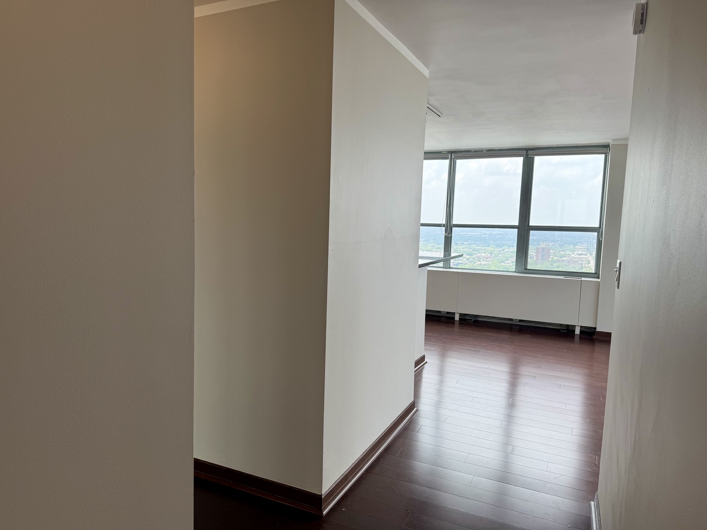 655 W Irving Park Road 3916