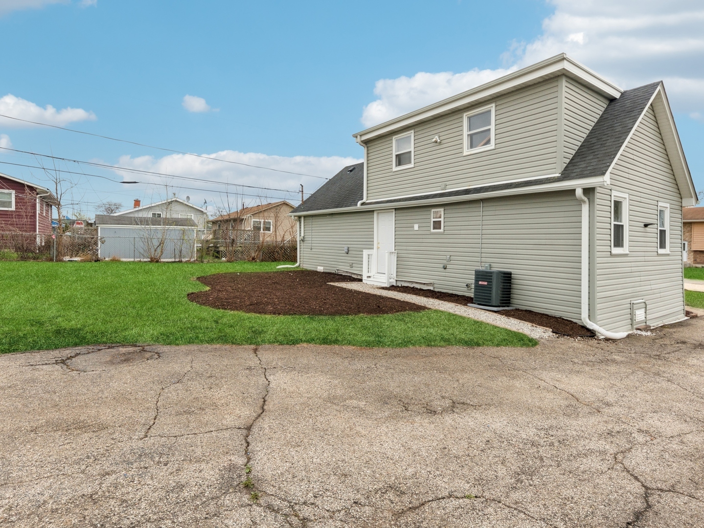 520 W Pheasant Court