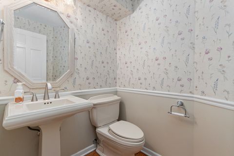 Tiny photo for 1156 Mount Vernon Avenue, Lake Forest, IL 60045 (MLS # 12492241)