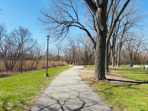 Tiny photo for 10824 Laramie Avenue, Oak Lawn, IL 60453 (MLS # 12600847)