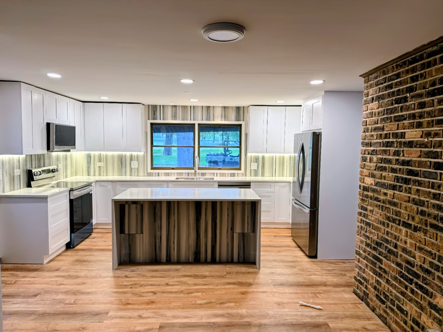 27996 W Roberts Road