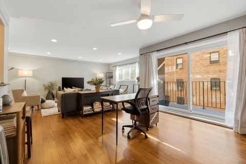 Tiny photo for Evanston, IL 60201 (MLS # 12597737)