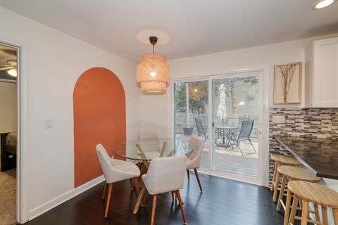 Tiny photo for 724 S Jefferson Street, Batavia, IL 60510 (MLS # 12566321)