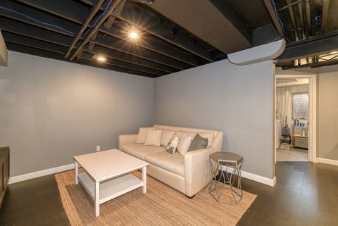 Tiny photo for 724 S Jefferson Street, Batavia, IL 60510 (MLS # 12566321)