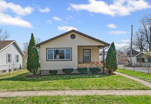 Tiny photo for 1311 W Hill Street, Champaign, IL 61821 (MLS # 12606092)