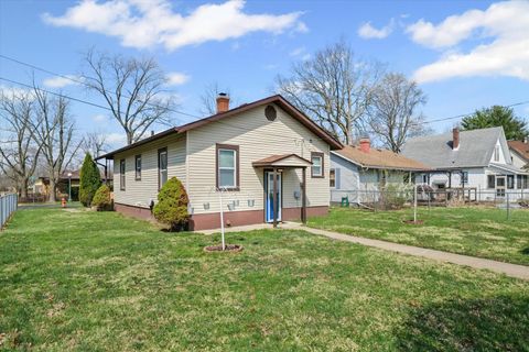 Tiny photo for 1311 W Hill Street, Champaign, IL 61821 (MLS # 12606092)