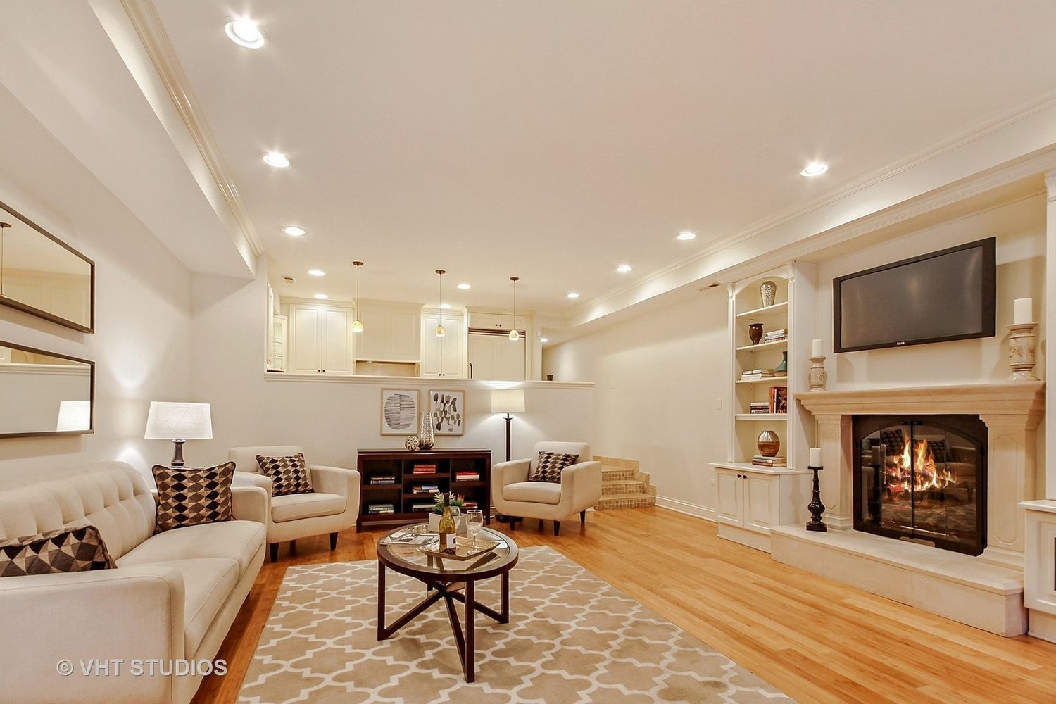 82 E Elm Street 1