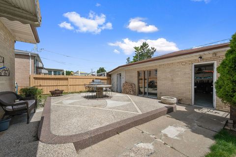 Tiny photo for 9740 Linn Avenue, Schiller Park, IL 60176 (MLS # 12461272)