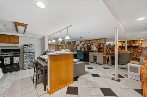 Tiny photo for 9740 Linn Avenue, Schiller Park, IL 60176 (MLS # 12461272)