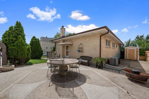 Tiny photo for 9740 Linn Avenue, Schiller Park, IL 60176 (MLS # 12461272)