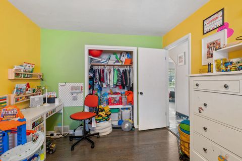 Tiny photo for 9740 Linn Avenue, Schiller Park, IL 60176 (MLS # 12461272)