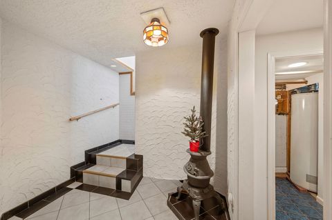 Tiny photo for 9740 Linn Avenue, Schiller Park, IL 60176 (MLS # 12461272)