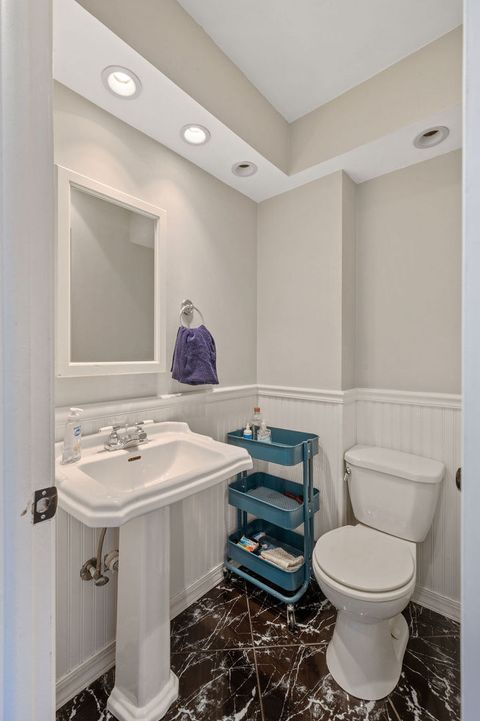 Tiny photo for 9740 Linn Avenue, Schiller Park, IL 60176 (MLS # 12461272)