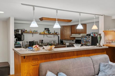 Tiny photo for 9740 Linn Avenue, Schiller Park, IL 60176 (MLS # 12461272)