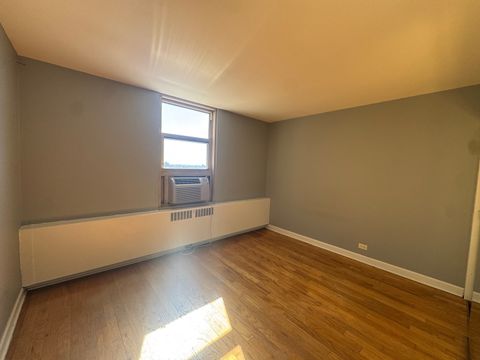 Tiny photo for 3950 N Lake Shore Drive #1527, Chicago, IL 60613 (MLS # 12586749)