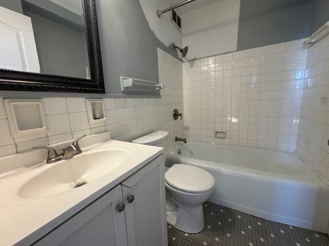 Tiny photo for 3950 N Lake Shore Drive #1527, Chicago, IL 60613 (MLS # 12586749)
