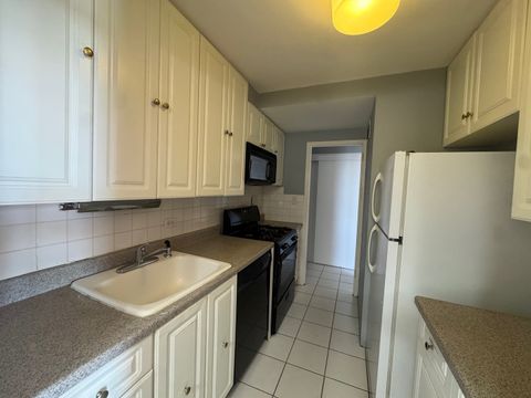 Tiny photo for 3950 N Lake Shore Drive #1527, Chicago, IL 60613 (MLS # 12586749)