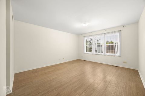 Tiny photo for 1002 HOBSON Drive, Buffalo Grove, IL 60089 (MLS # 12693253)