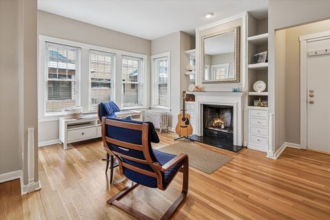 Tiny photo for 4320 N Clarendon Avenue #2031, Chicago, IL 60613 (MLS # 12552759)