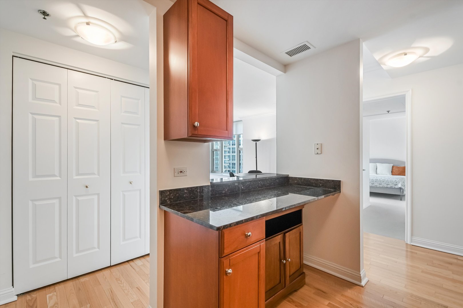 25 E Superior Street 1603