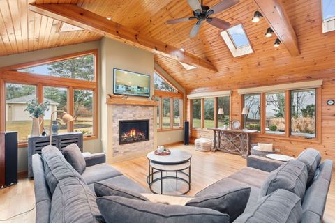 Tiny photo for Wheaton, IL 60189 (MLS # 12575328)