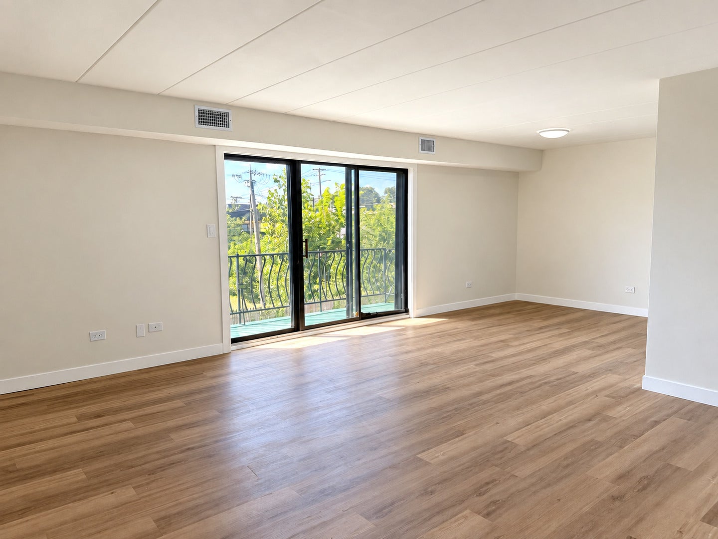 9051 S Roberts Road 205